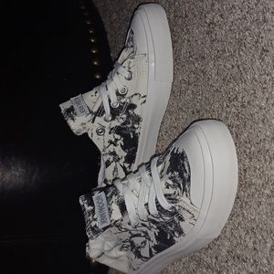 Like New Jenn Ardor Sneaks